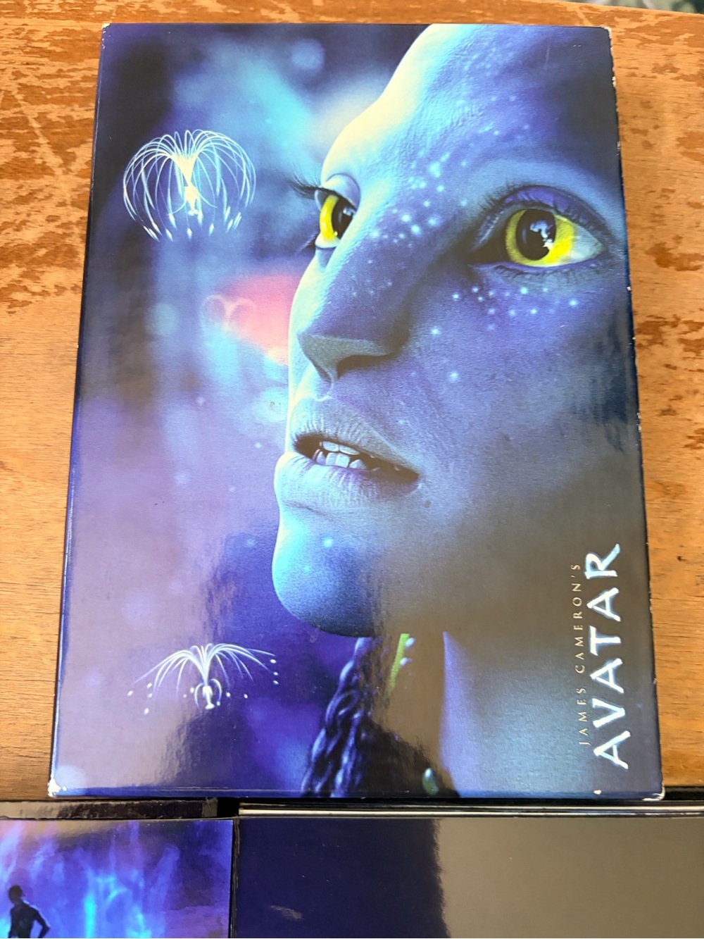 Avatar Extended Collector’s Edition 3-Disc Blu-ray Set James Cameron